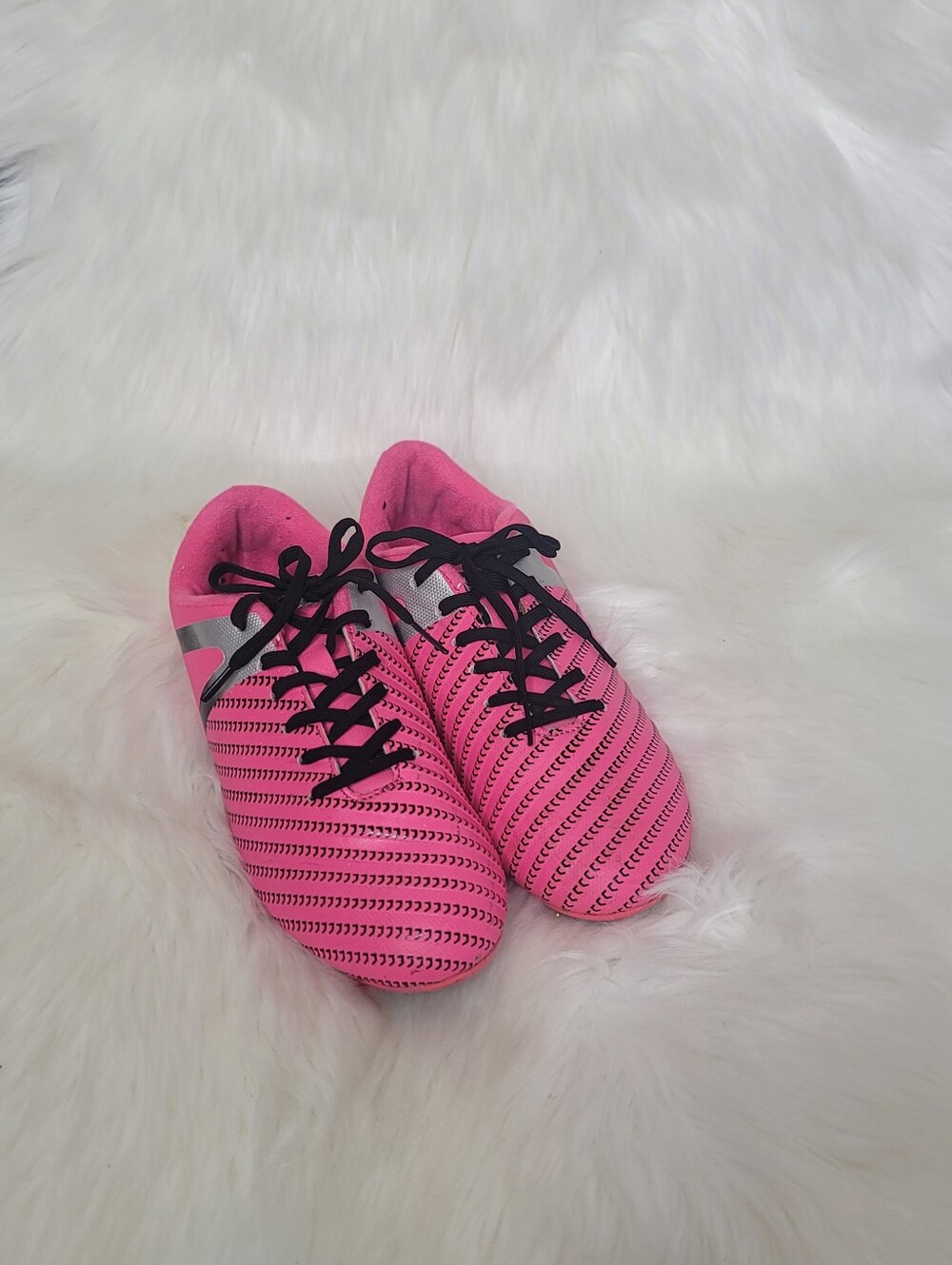 Visari Soccer Cleats Size 4.5y
